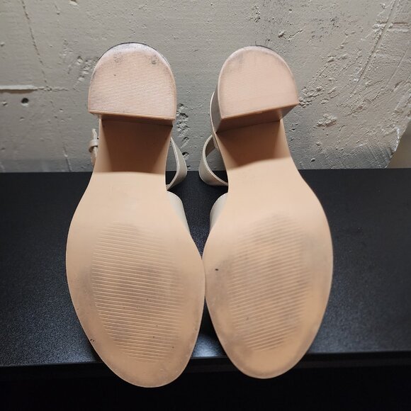 NWOB Khaki Colored Chunky Peep Toe 3" Block Heel Sandals - Picture 9 of 9